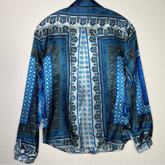 Zac & Rachel blue bandana print lightweight shirt blouse size S NWT - Picture 5 of 5